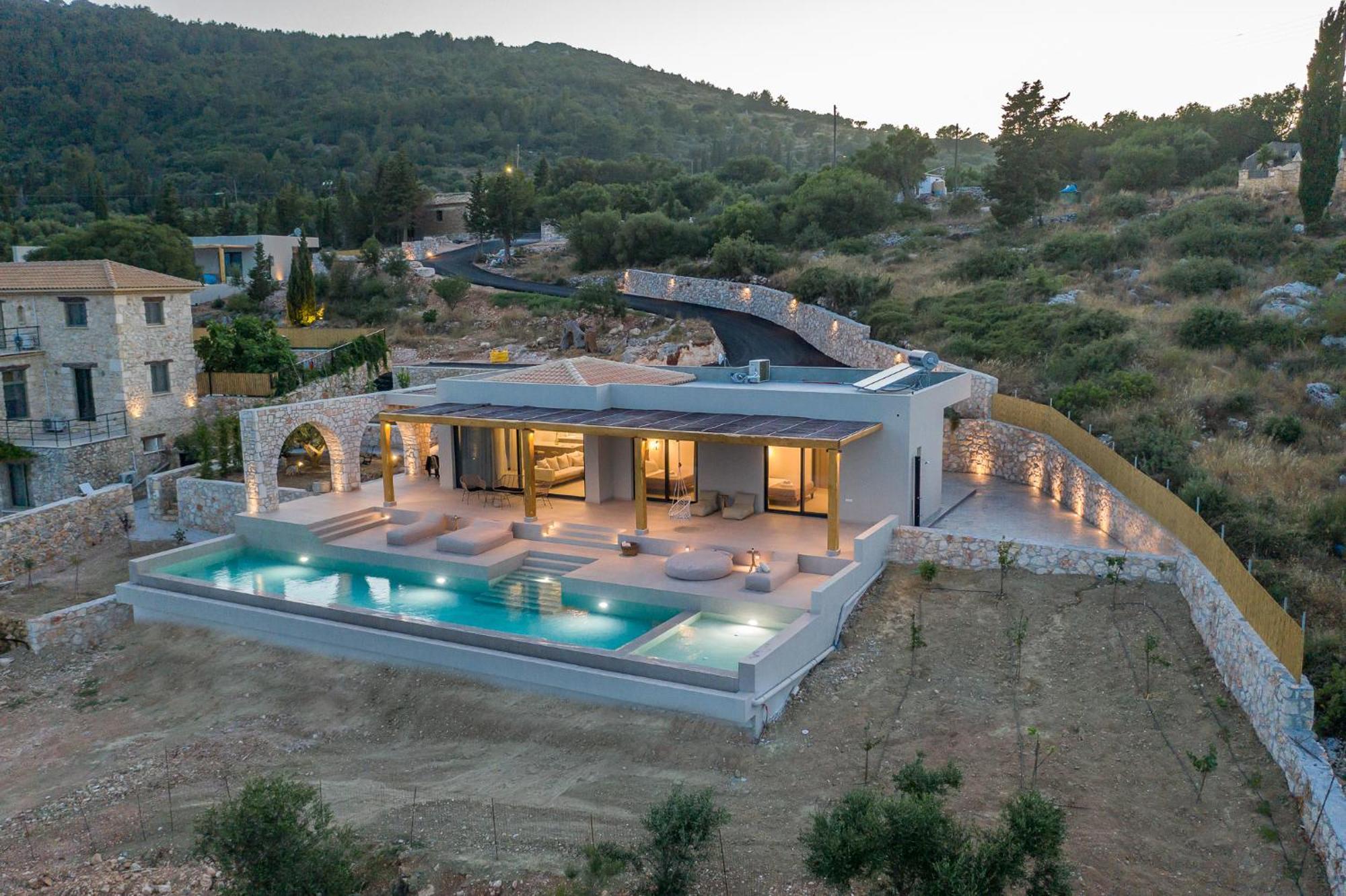 Villa Suolo Di Gioia With Magnificent Sea View And Infinity Pool 18*4m *
