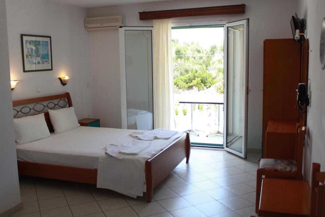 Aliki Guest house *