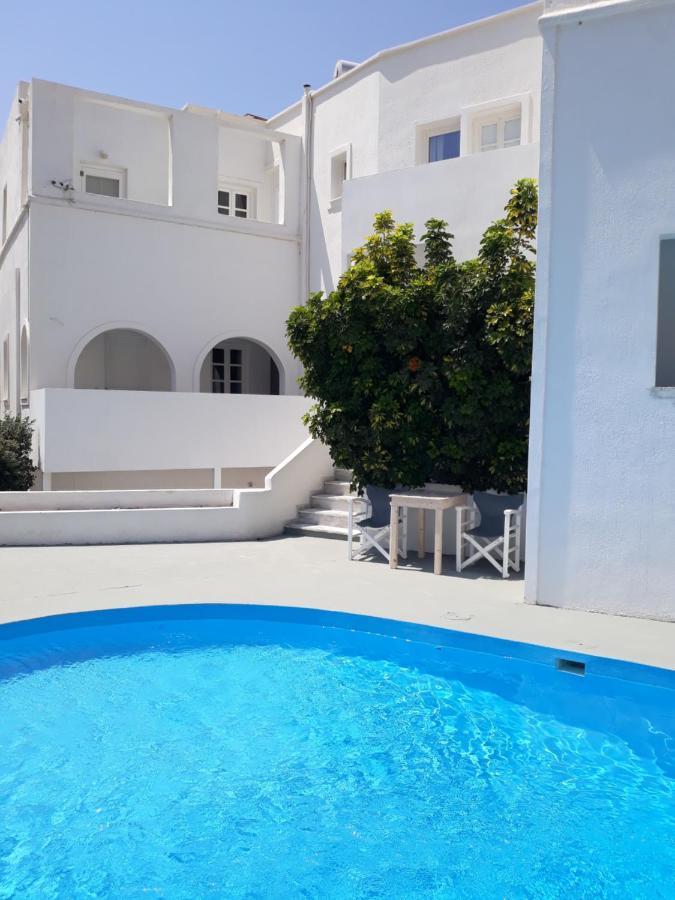 Three Harites Aparthotel