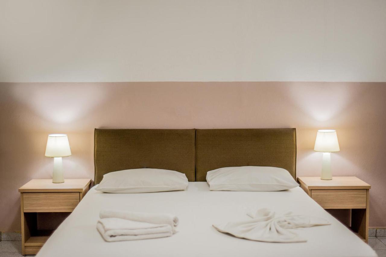 Aparthotel Stefania By Estia