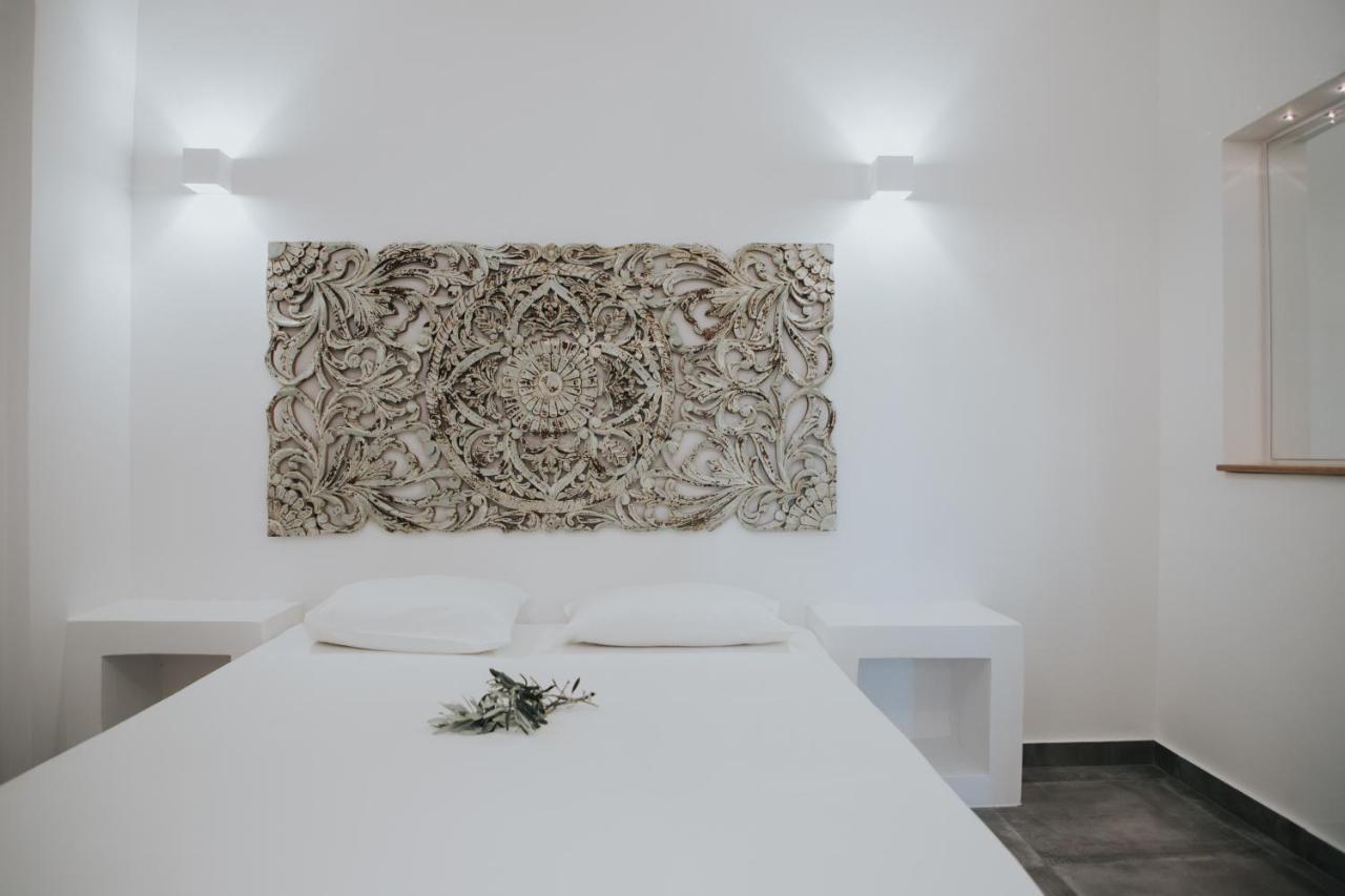 Manthos Place Aparthotel Mylopotas