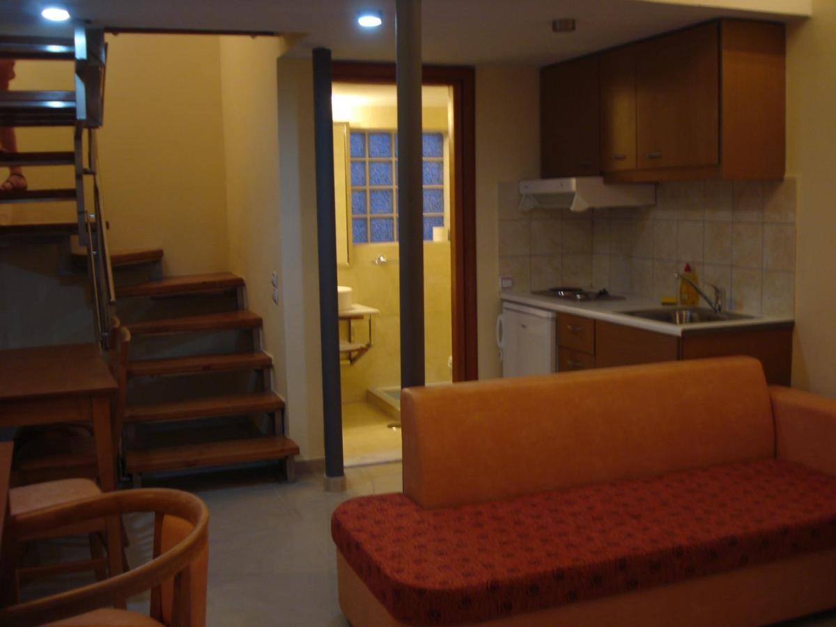 Ionio Star Aparthotel 3*