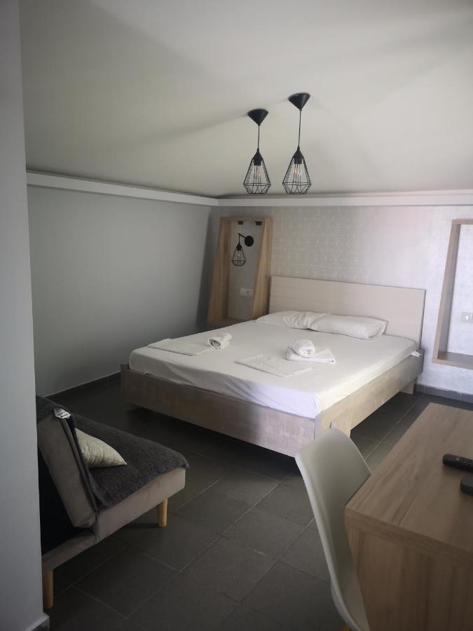 Gatos House 2 Hotel
