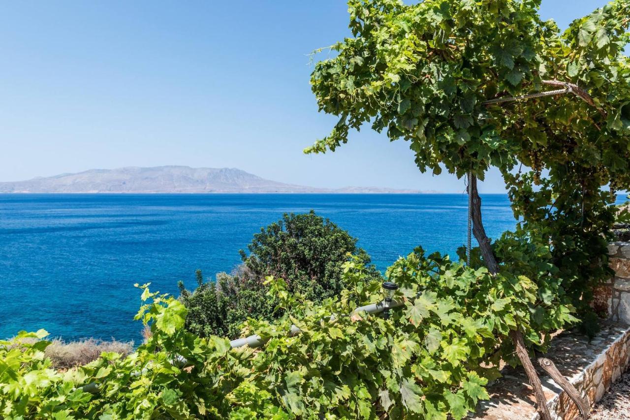 Holiday home House With Private Place To Swim, Solitary View *