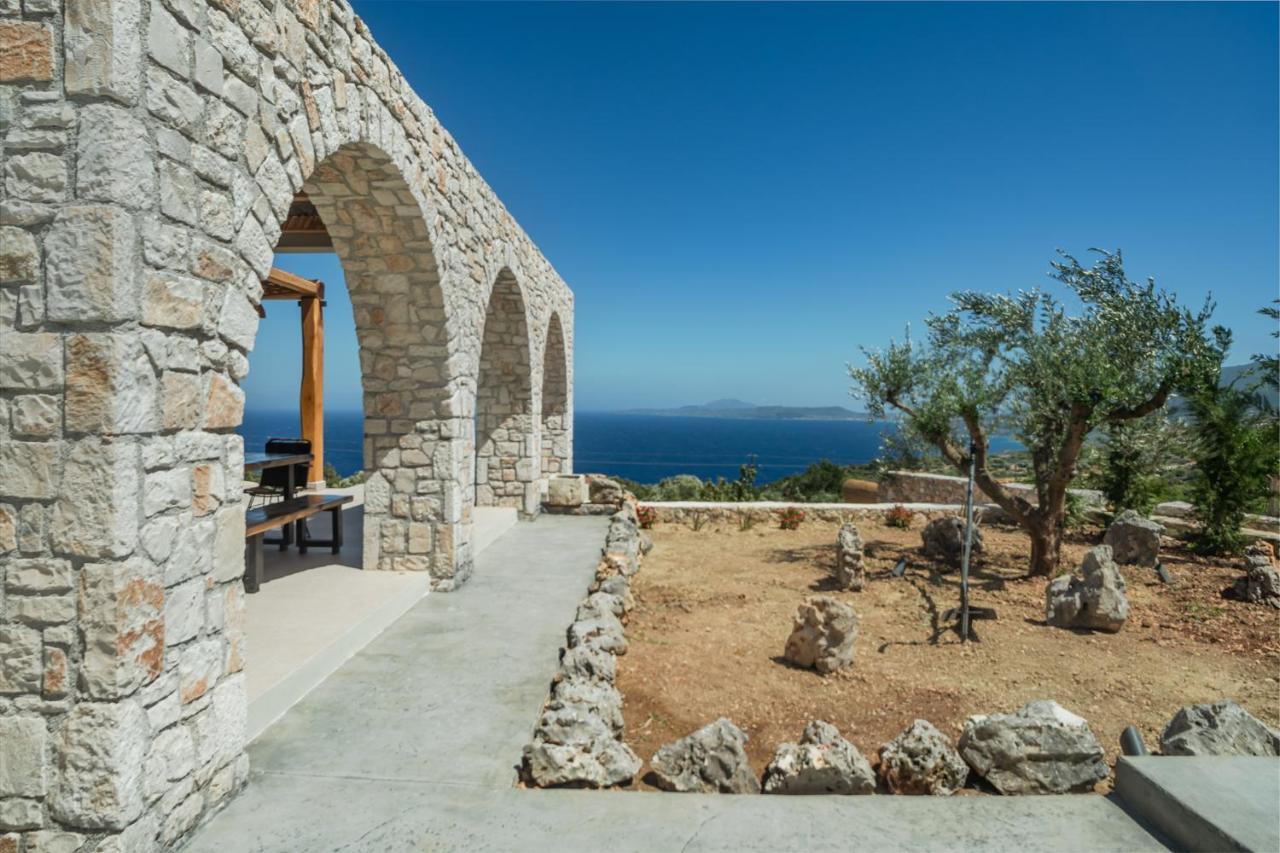 Villa Suolo Di Gioia With Magnificent Sea View And Infinity Pool 18*4m Korithion