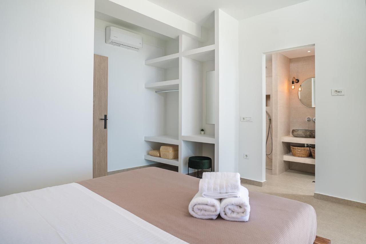 Suolo Di Gioia With Magnificent Sea View And Infinity Pool 18*4m *