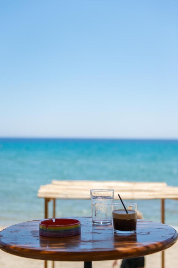 Almyra Seaside