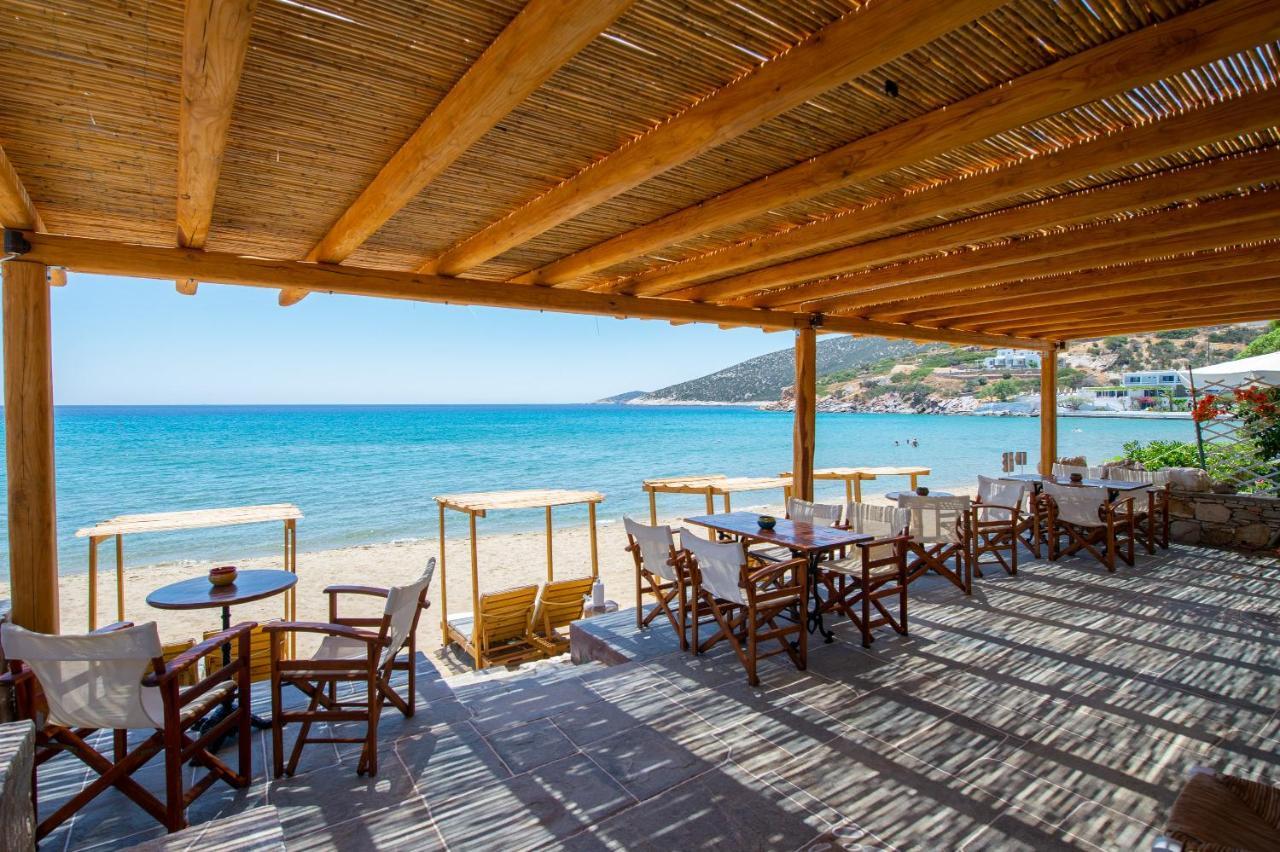 Almyra Seaside