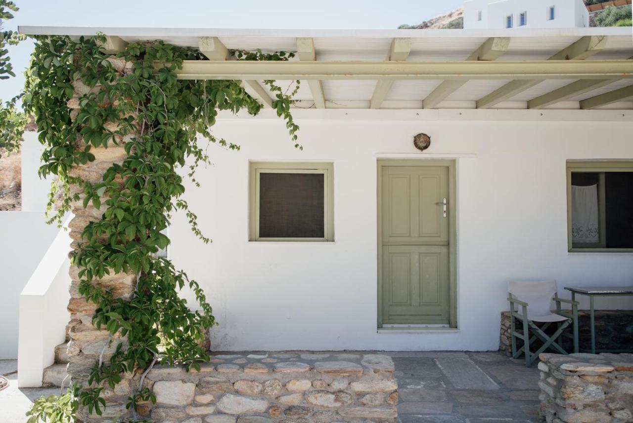 Aparthotel Manthos Place Mylopotas