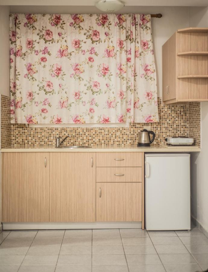 Aparthotel Stefania By Estia 5*