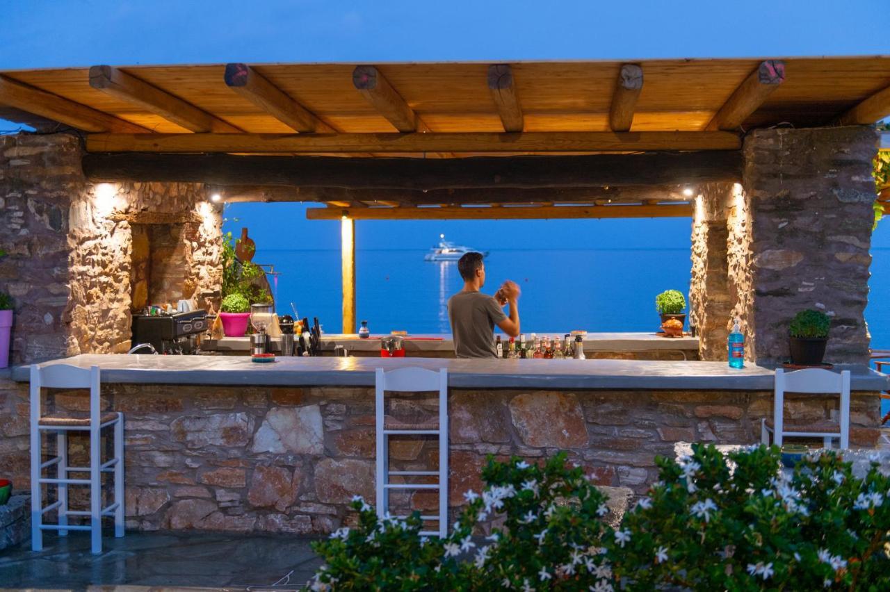 Almyra Seaside *