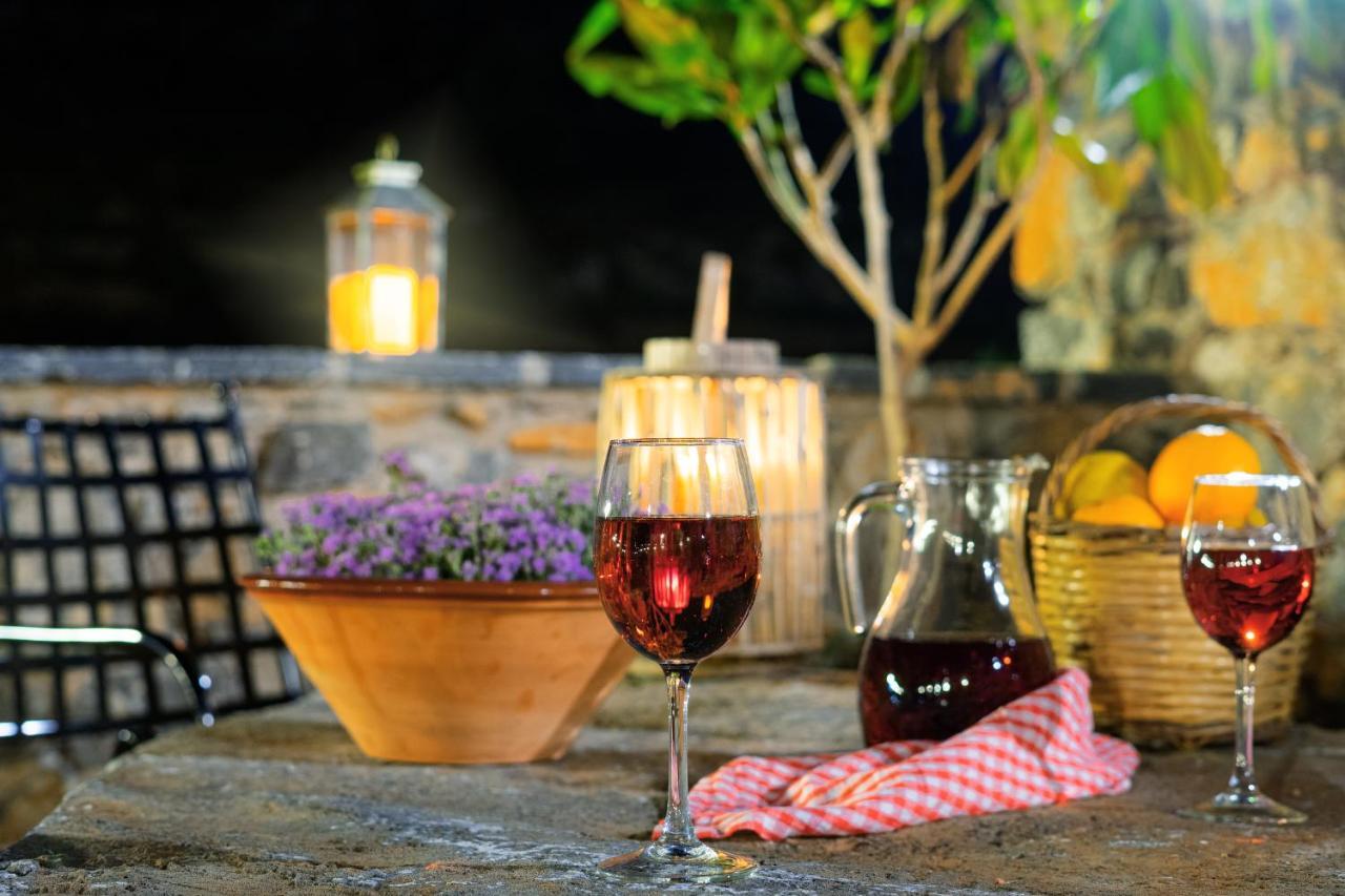 Yiannis Retreat Guest house Zakros