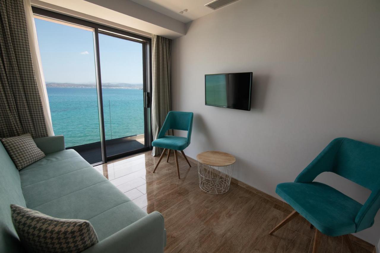 Aianteion Bay Luxury & Hotel