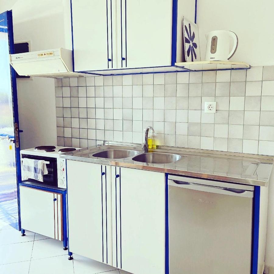 Spanos Apartment Agios Petros (Andros)