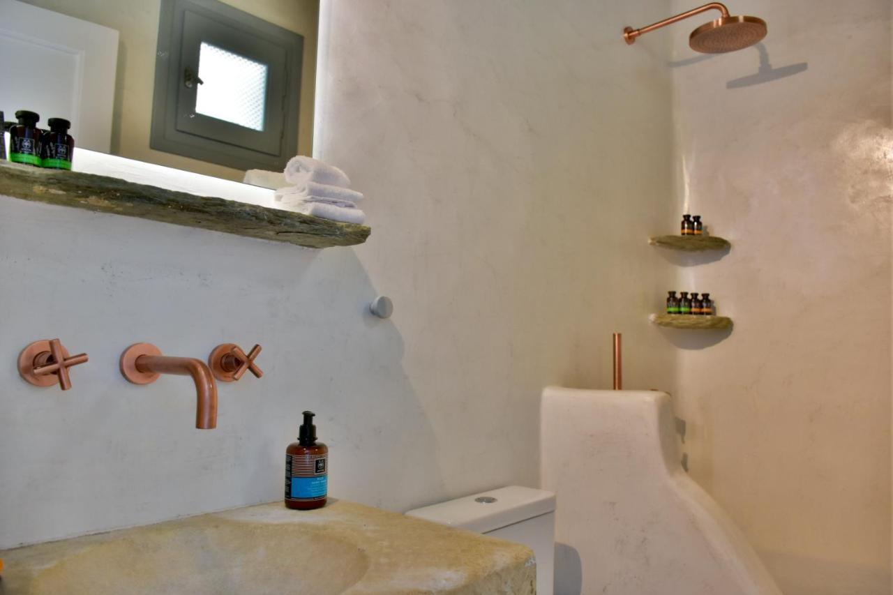 Hotel Living Theros Luxury 3*