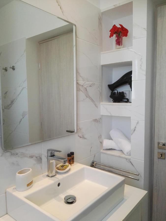 Bed & Breakfast Bouganville Stegna