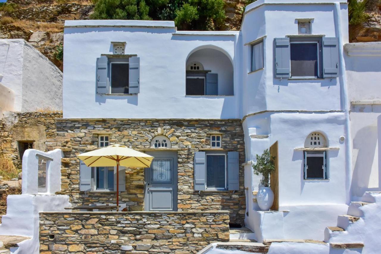 Living Theros Luxury Hotel