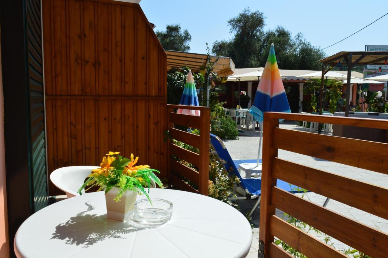 Billy's Guest house *