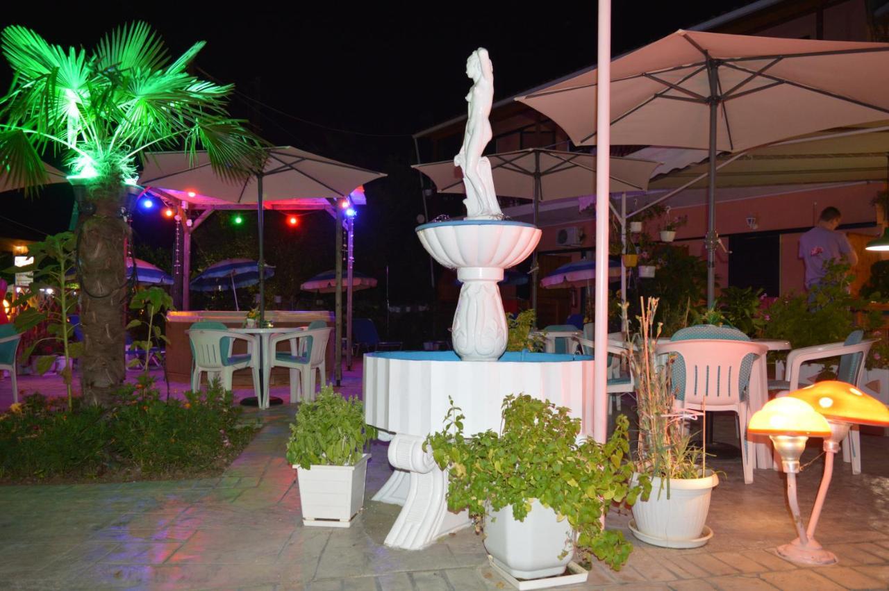 Billy's Guest house *