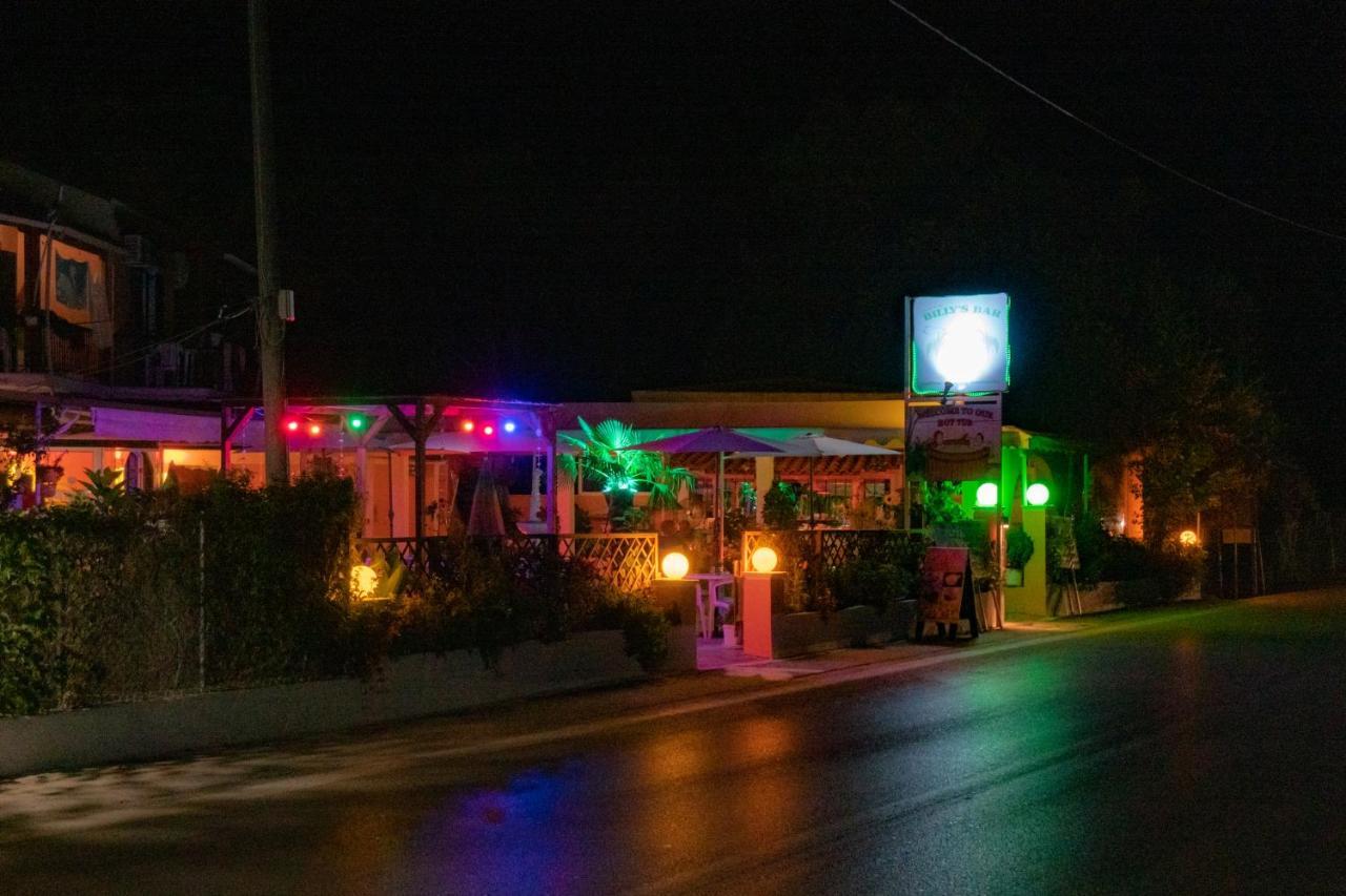 Billy's * Moraitika