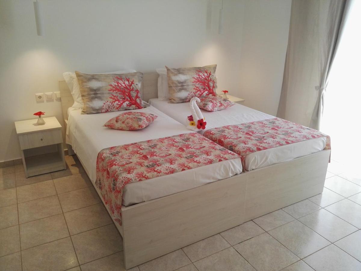 Bouganville Stegna