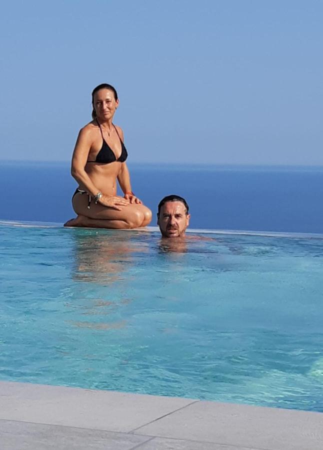 Bed & Breakfast Bouganville Stegna
