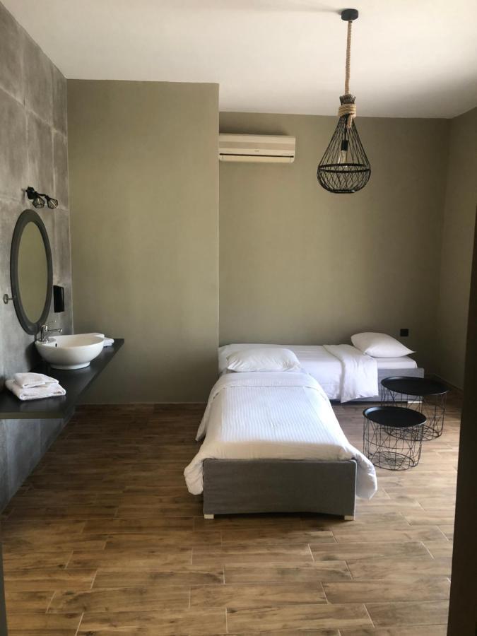 Hotel Petousis & 4*