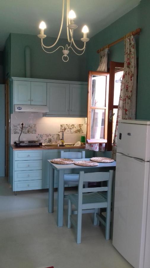 Guest house Iliolithos *