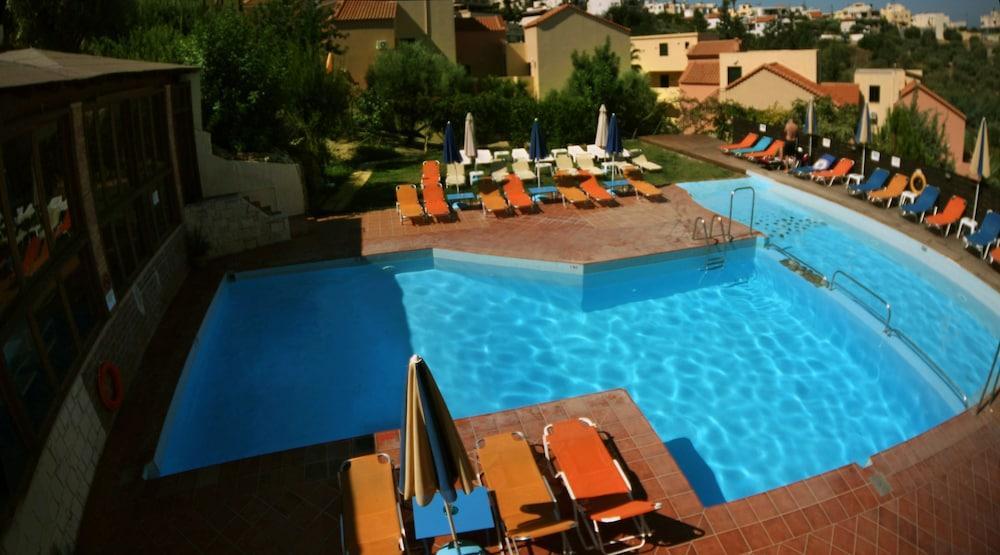 Dream Village 3* Hersonissos (Crete)