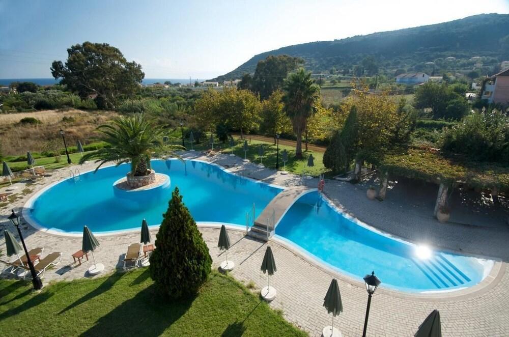 Alkioni Aparthotel 2*