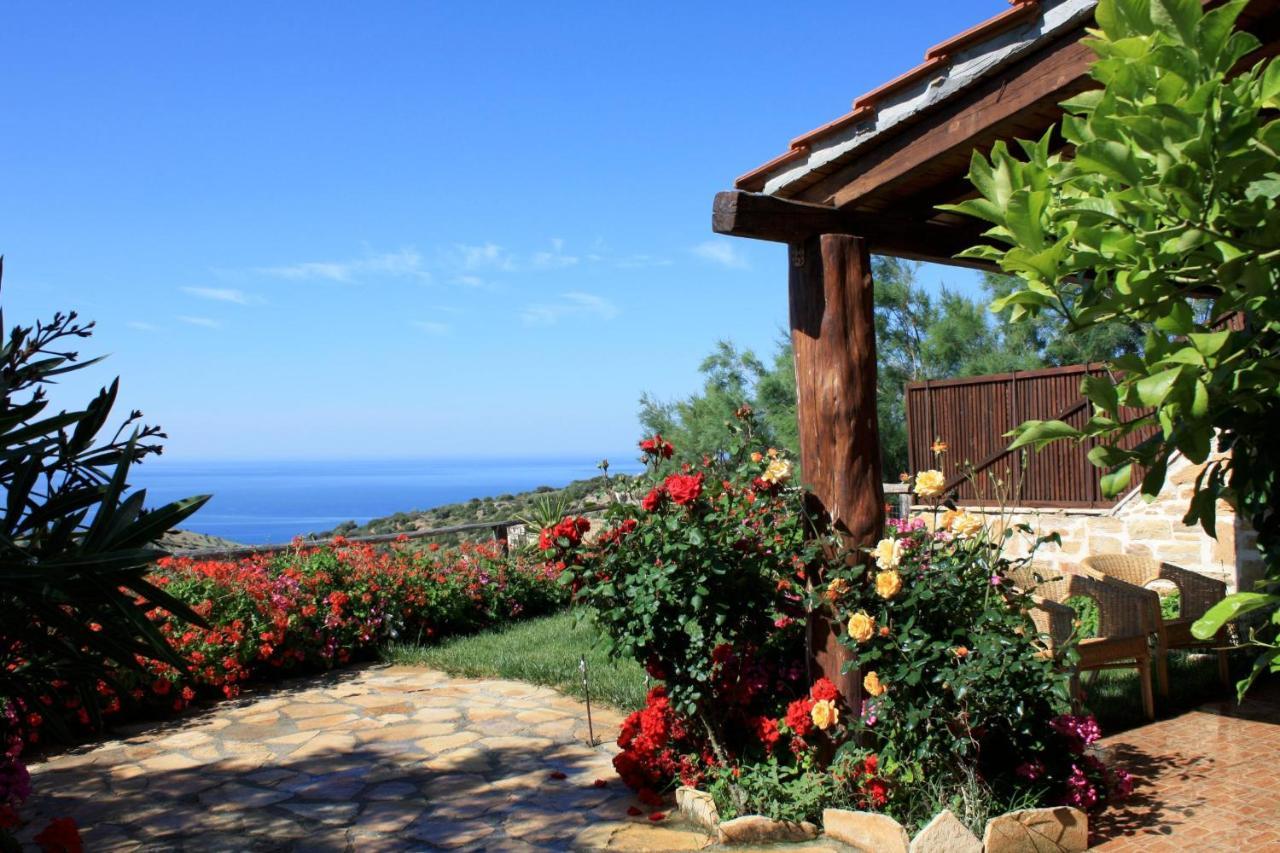 Maria-triopetra Holiday home *