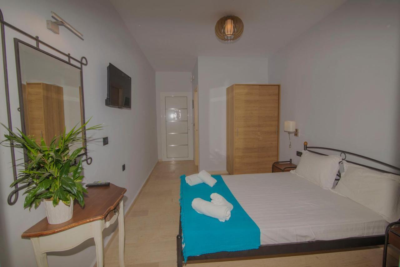Bed & Breakfast Akrotiri 2*