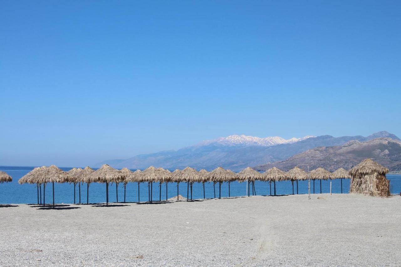 Maria-triopetra Holiday home *