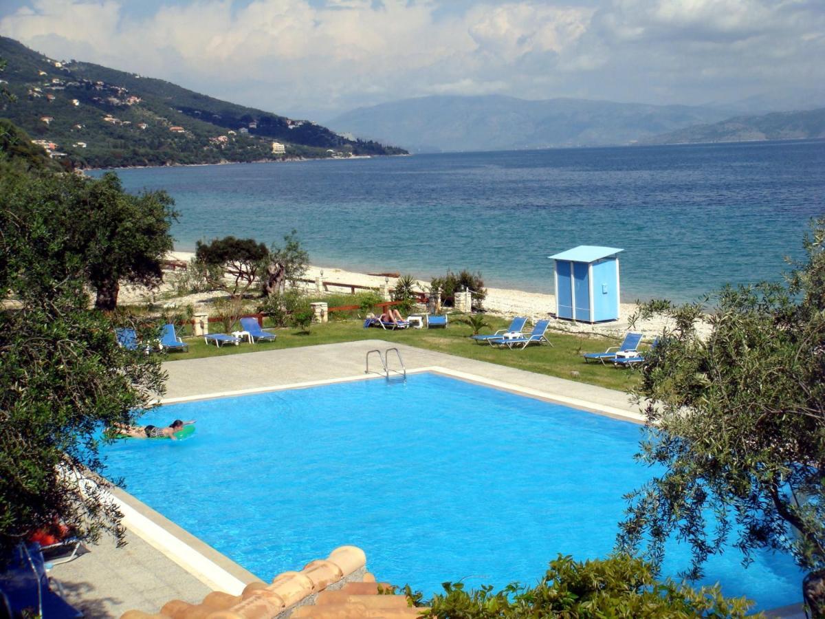 Aparthotel La Riviera Seaside &