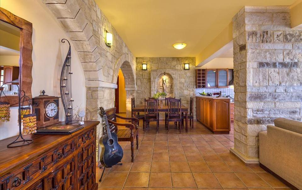 Amazing Villas In Crete Villa Argiris - Rustic Design With Captivating Sea Views Villa *
