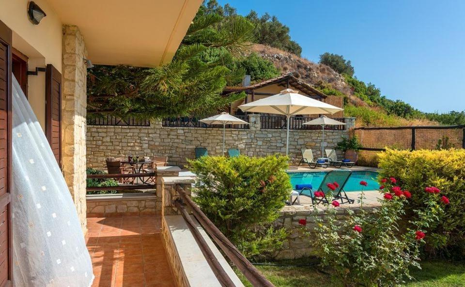 Amazing Villas In Crete Villa Argiris - Rustic Design With Captivating Sea Views *