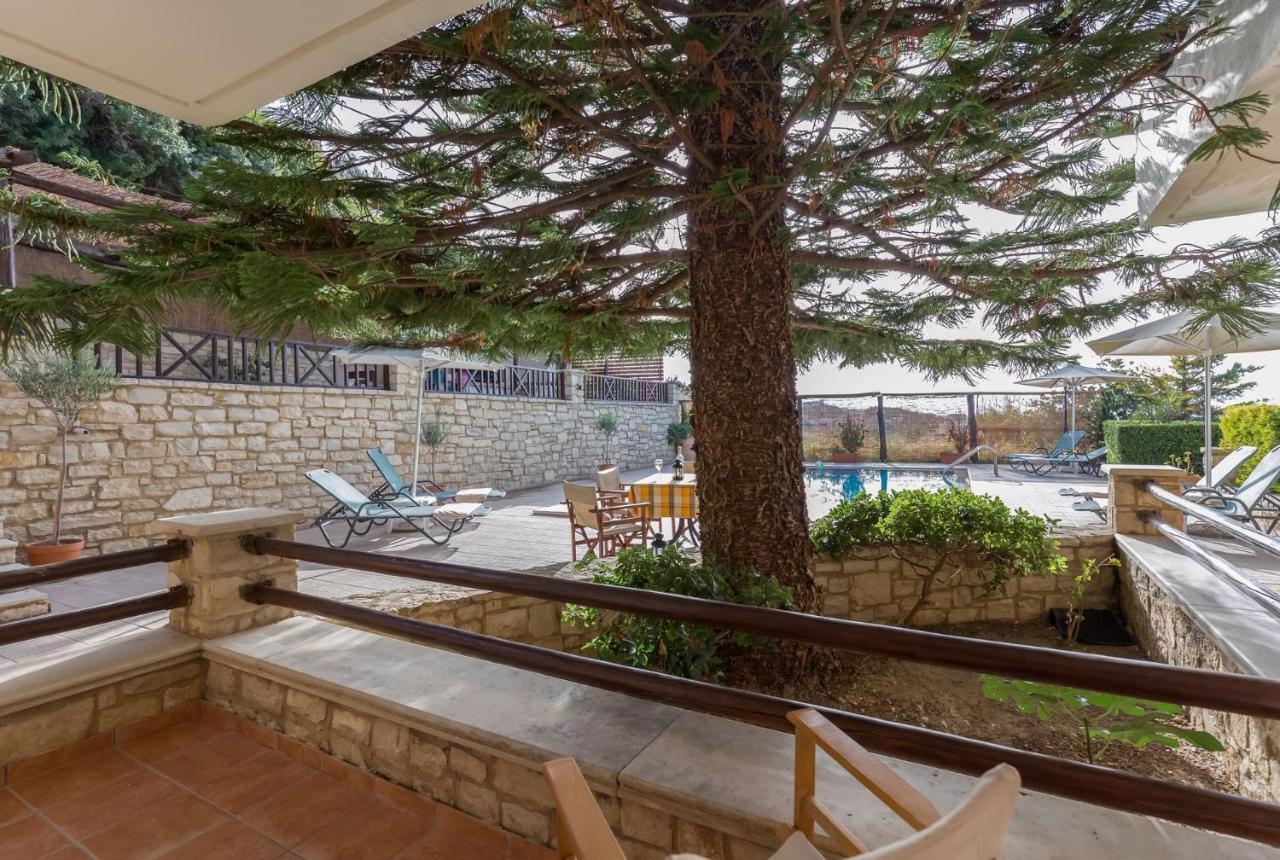 Villa Amazing Villas In Crete Villa Argiris - Rustic Design With Captivating Sea Views *