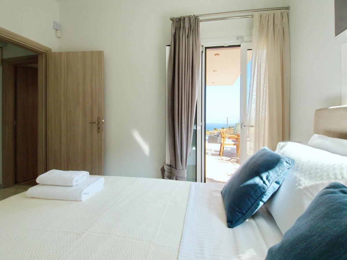 Nikos Megala Chorafia Crete Villa