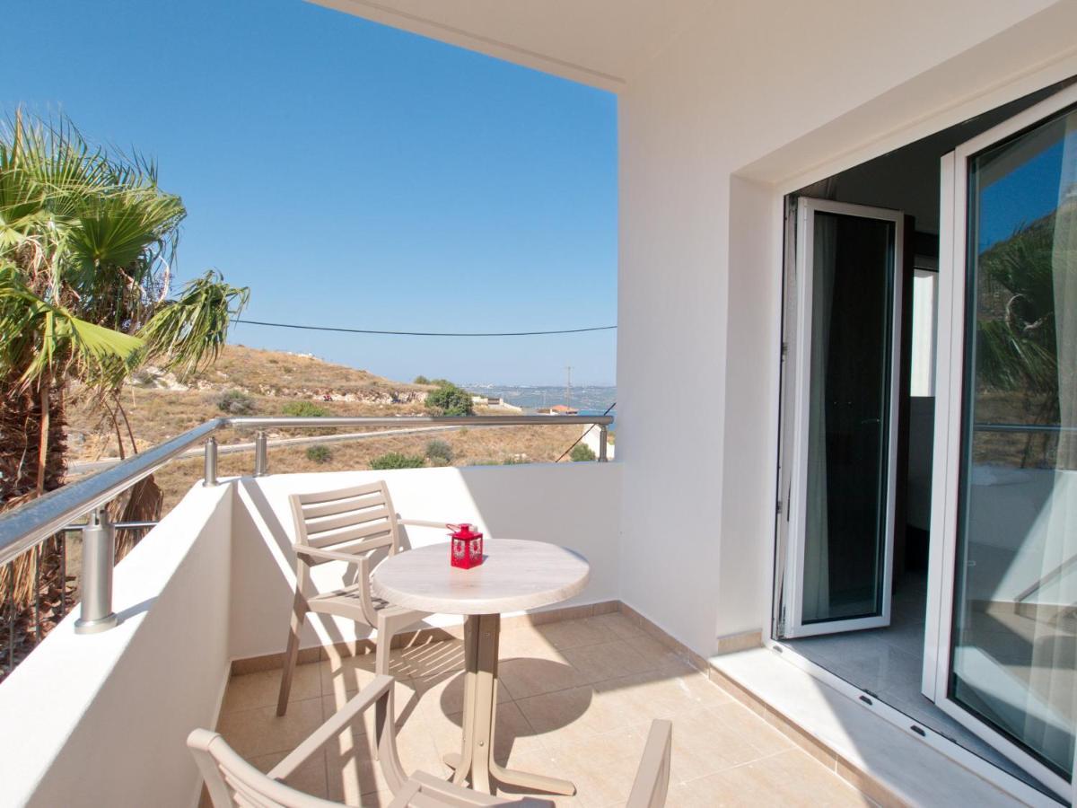 Nikos Megala Chorafia Crete