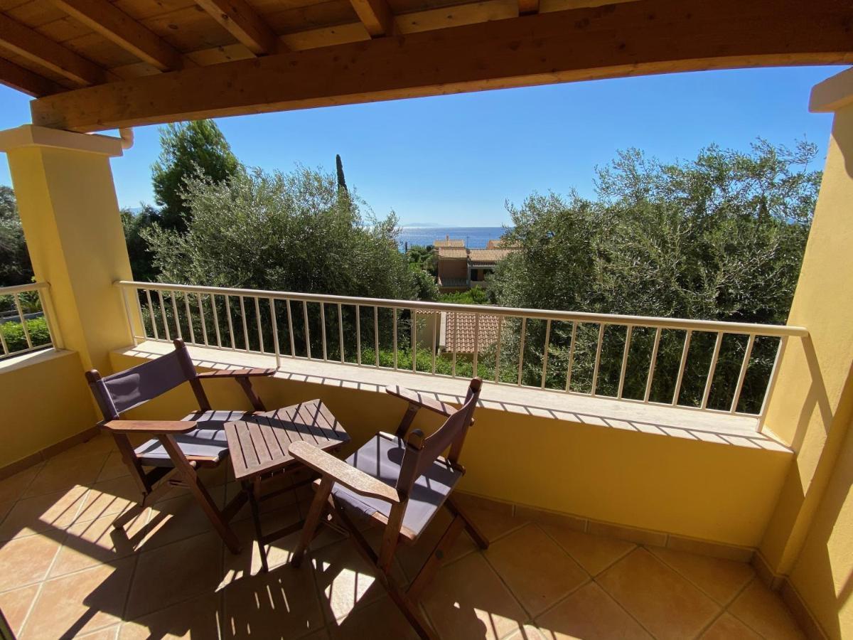 Aparthotel La Riviera Seaside &