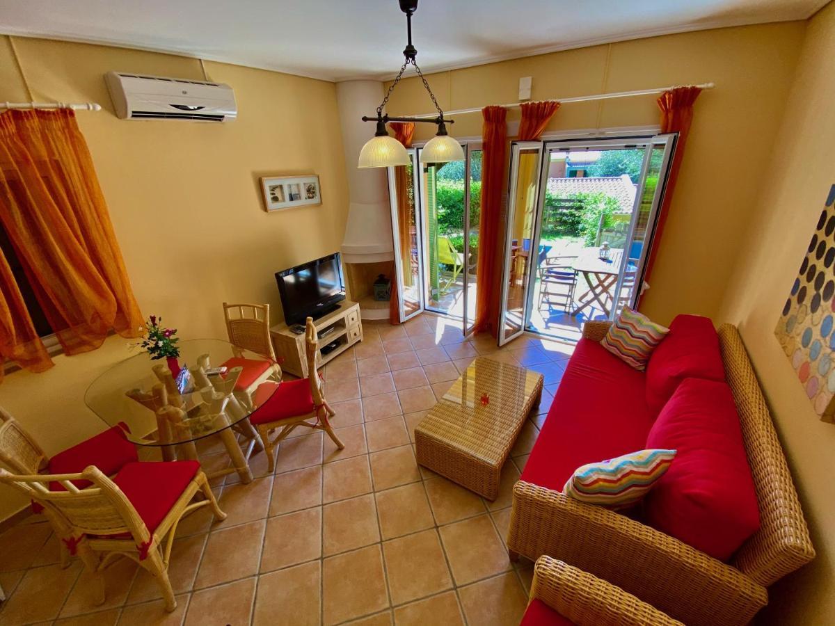 La Riviera Seaside & Aparthotel 4*