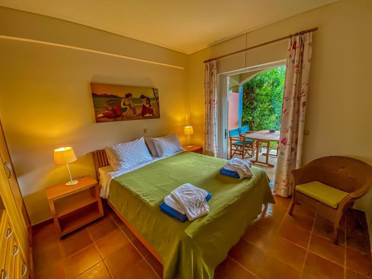 La Riviera Seaside & 4*