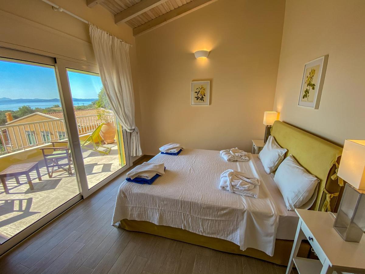 La Riviera Seaside & Aparthotel 4*
