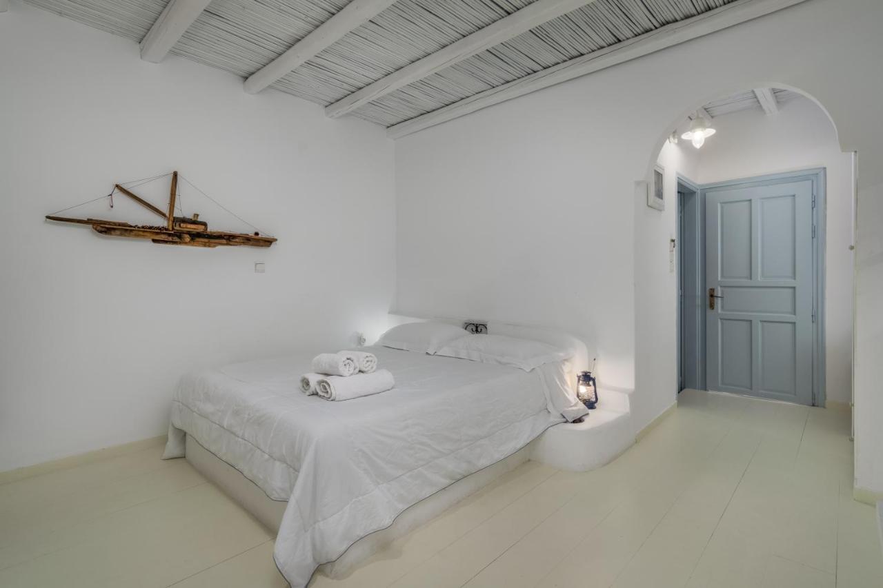 Thalassitra Village 2* Adamantas (Milos)