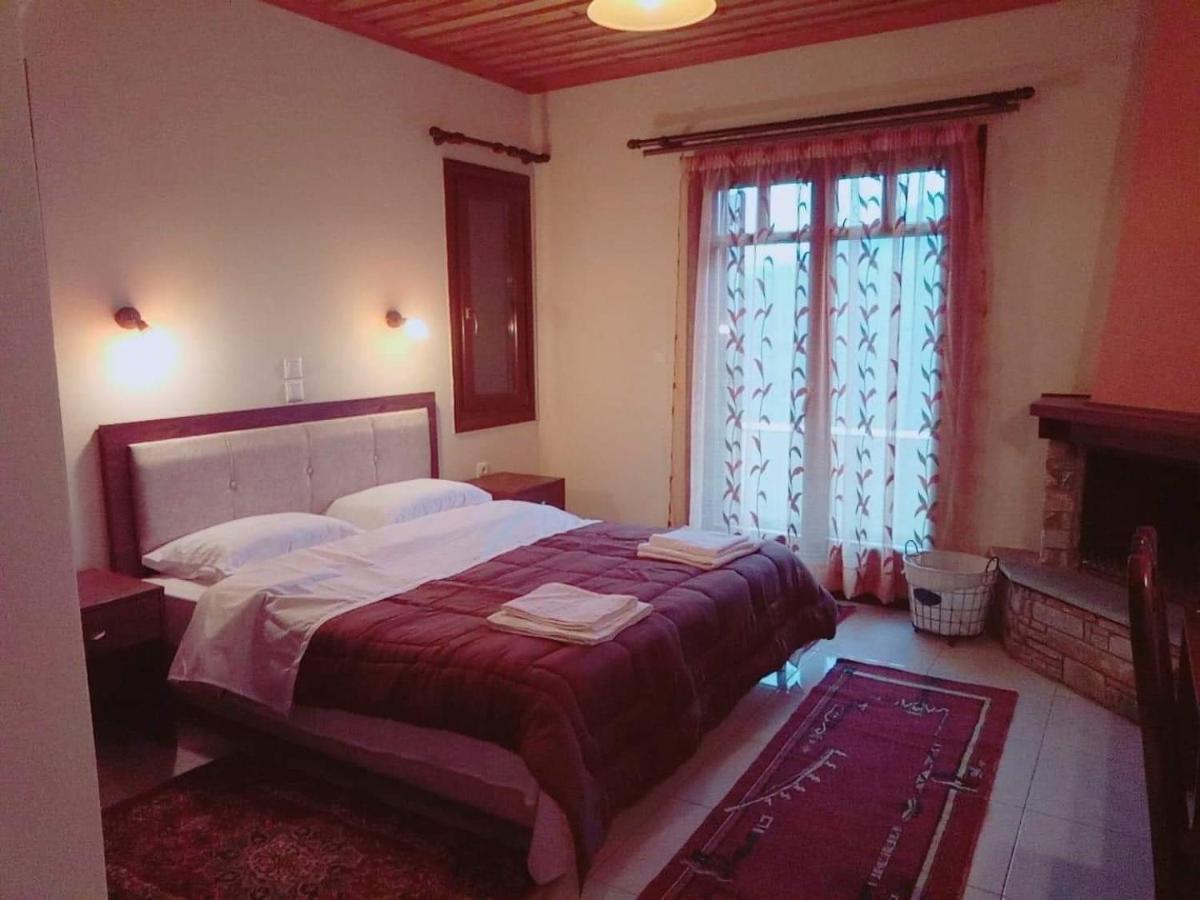 Evridiki 3*