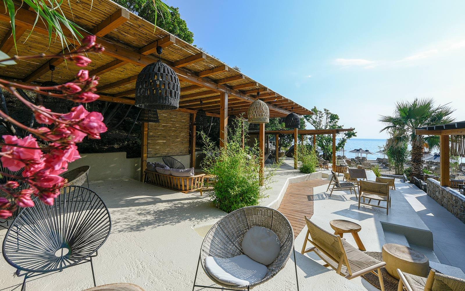 Akti Oneirou Camping And Bungalows 4*