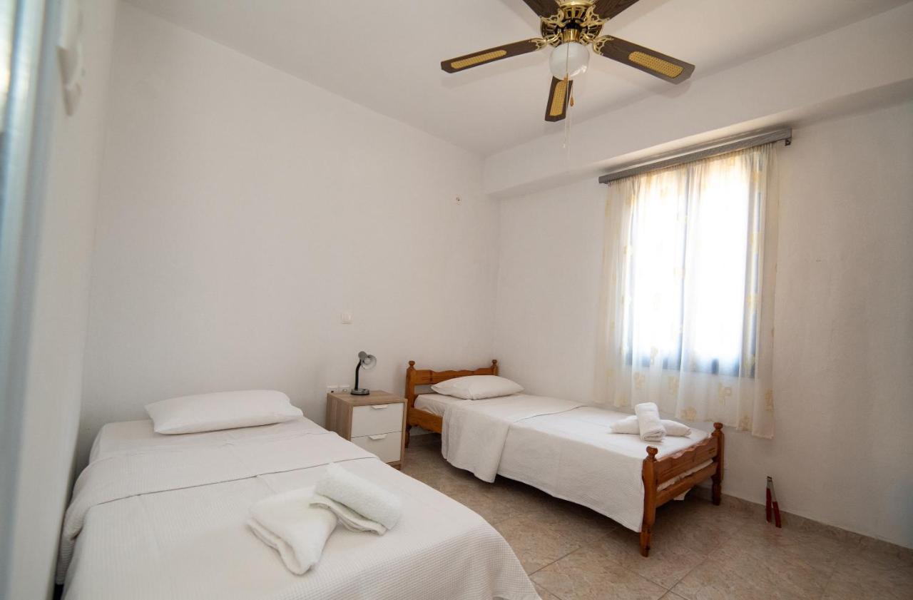 House By The Sea Holiday home Kythnos