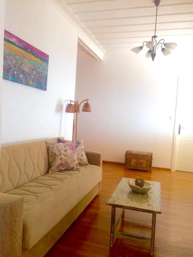 Apartment 3 Bedrooms With Sea View Enclosed Garden And Wifi At 5 Km Away From The Beach Tzamarelata