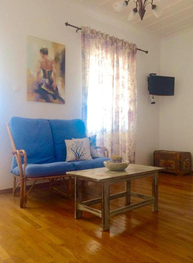 3 Bedrooms With Sea View Enclosed Garden And Wifi At 5 Km Away From The Beach