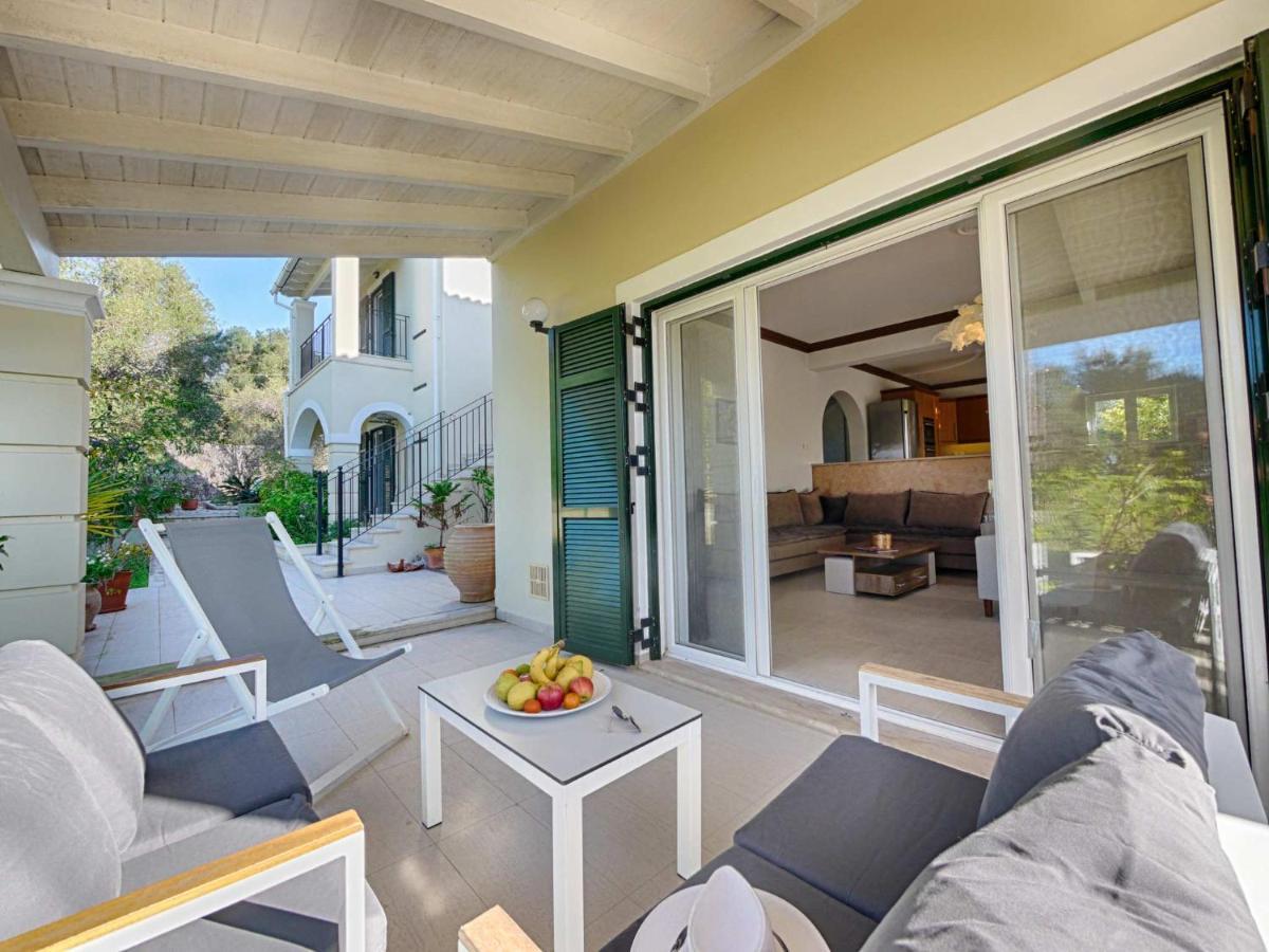 - 3 Minutes From The With Heated Eco-pool And Sunset View